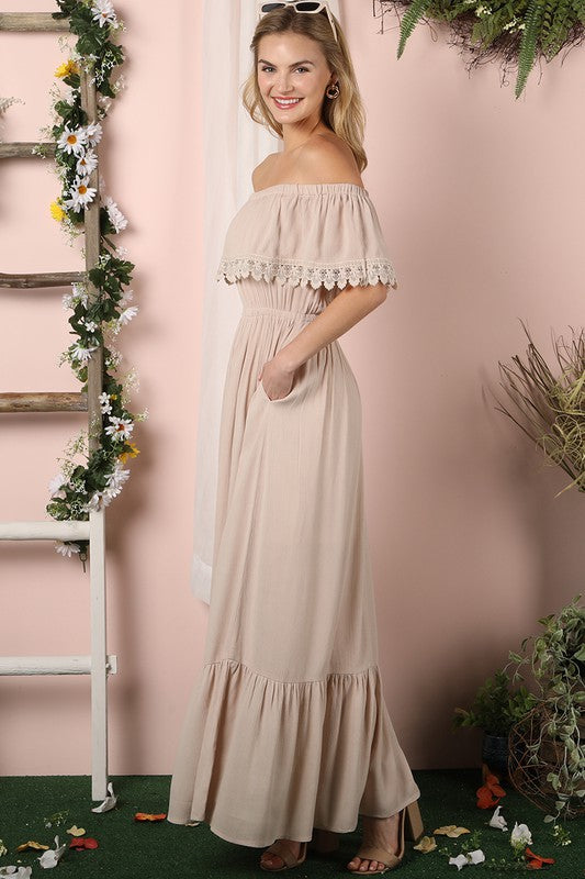 FLOWY MAXI DRESS