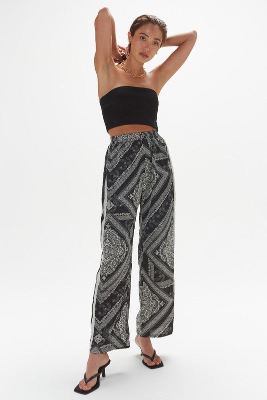 LIZBETH BANDANA PRINT PANTS