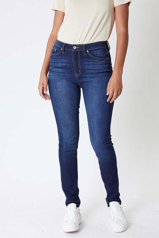 HIGH RISE BASIC CURVY JEANS | WREN & CHAR