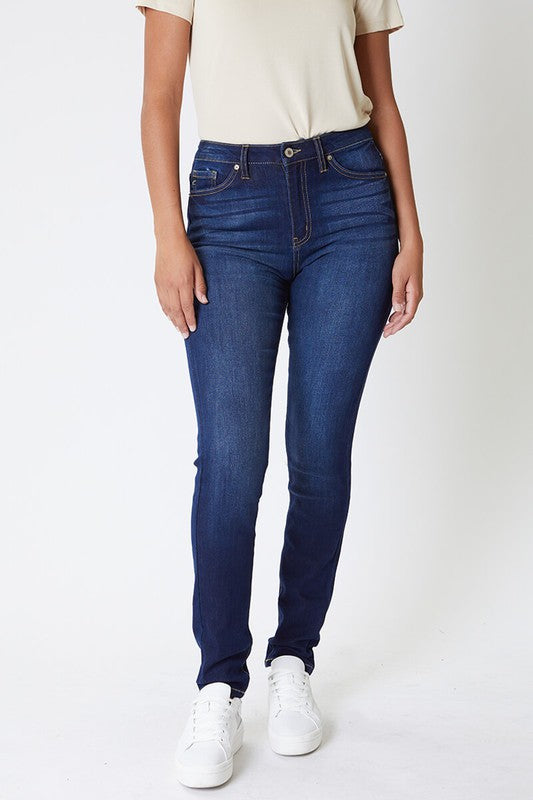 HIGH RISE BASIC CURVY JEANS | WREN & CHAR
