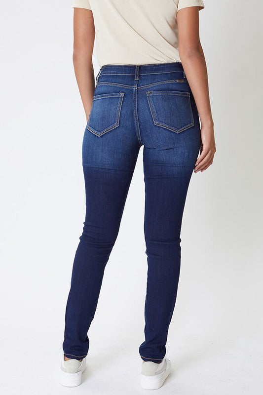 HIGH RISE BASIC CURVY JEANS | WREN & CHAR