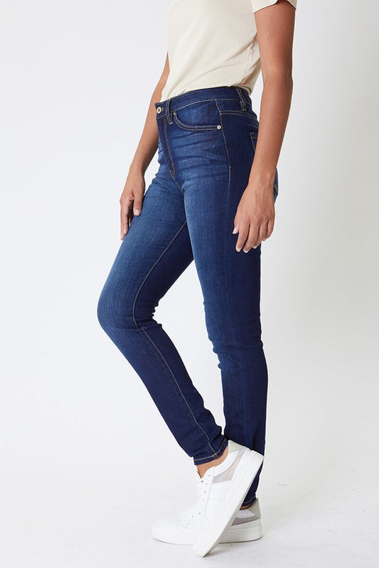 HIGH RISE BASIC CURVY JEANS | WREN & CHAR