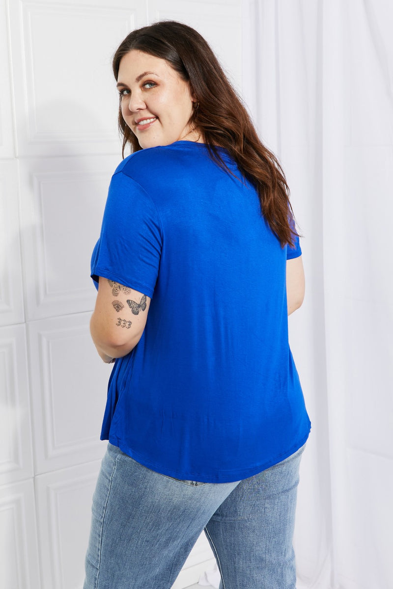 ROYAL V-NECK T-SHIRT
