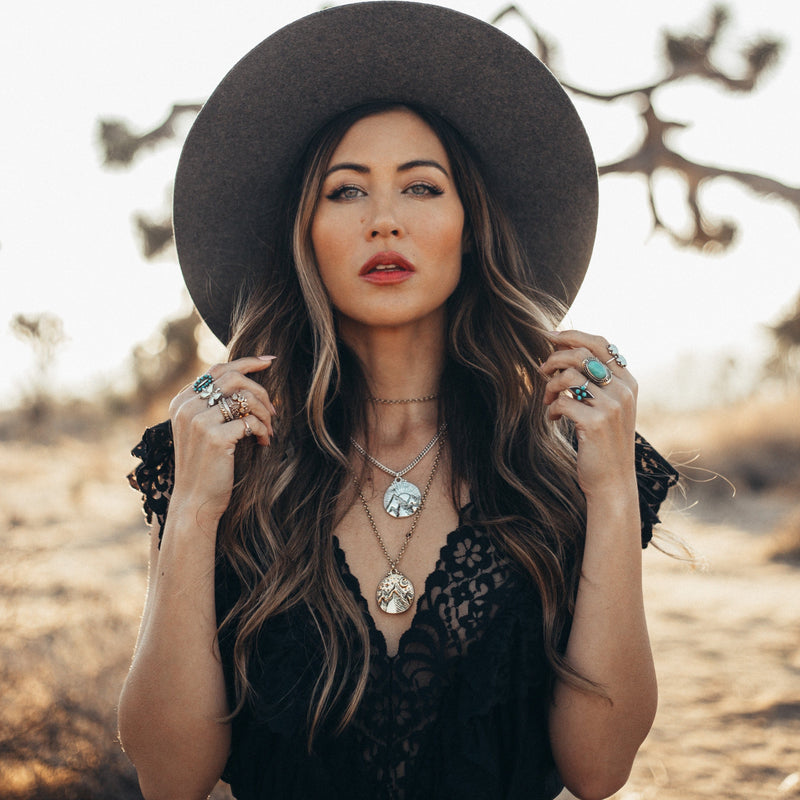 MOUNTAINS OF THE MOON NECKLACE / GOLD | WREN & CHAR